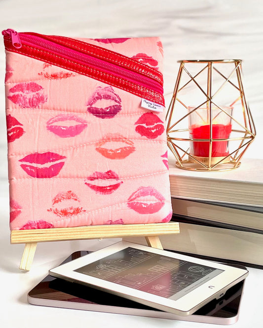 Romance Reader Book/Kindle Sleeve